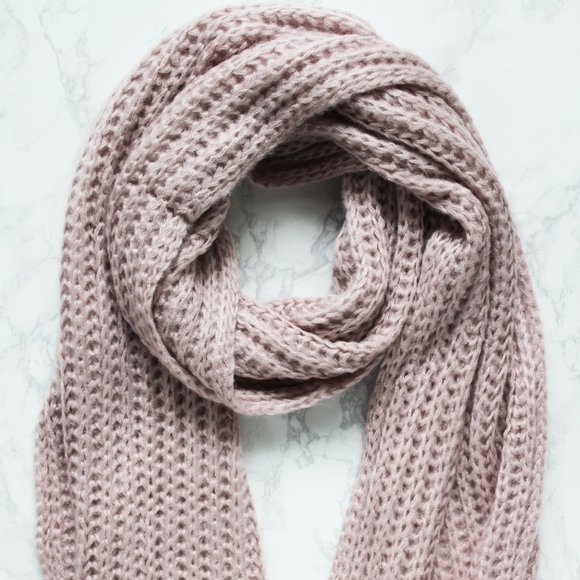 New Bujibaja With Love From Eurostar Lavendar Rib Scarf with Pin - Picture 1 of 2